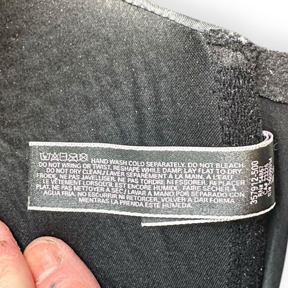 VICTORIA’S SECRET Women’s Black Push-Up  Strappy Racerback Bra with Front Closur - Picture 4 of 4